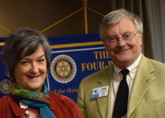 SPEAKS AT ROTARY